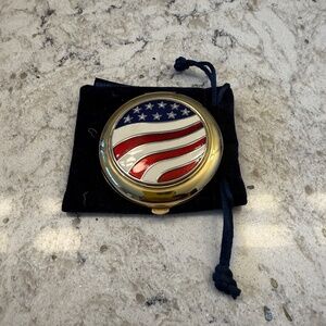 Vintage Estée Lauder Pressed Powder‎ American Flag Compact